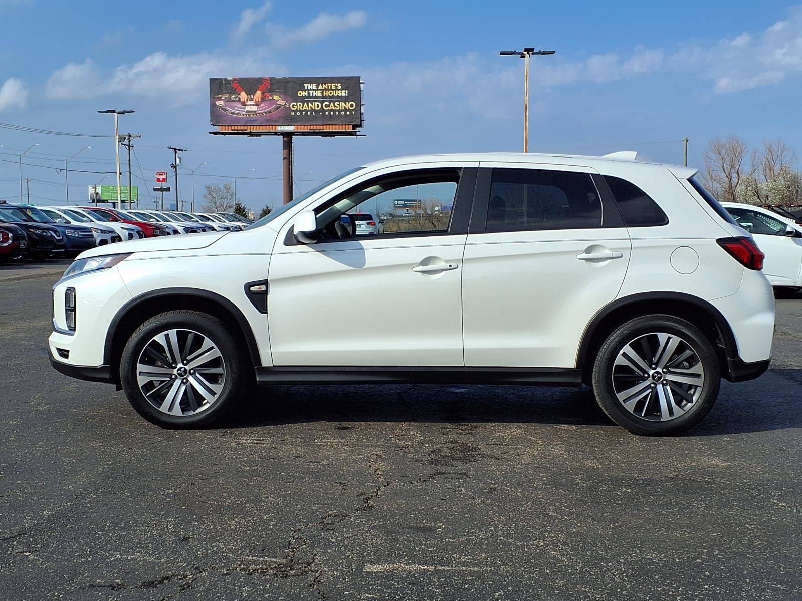 2020 Mitsubishi Outlander Sport Base