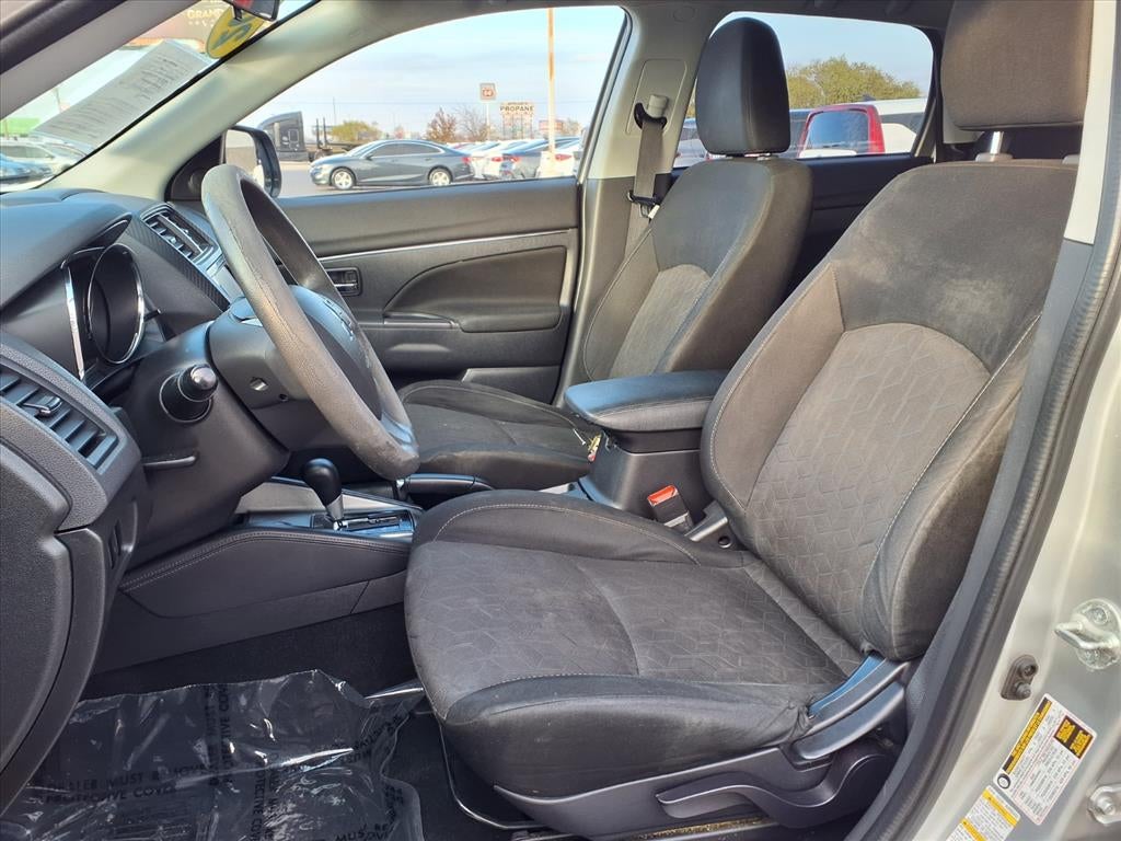 2020 Mitsubishi Outlander Sport ES