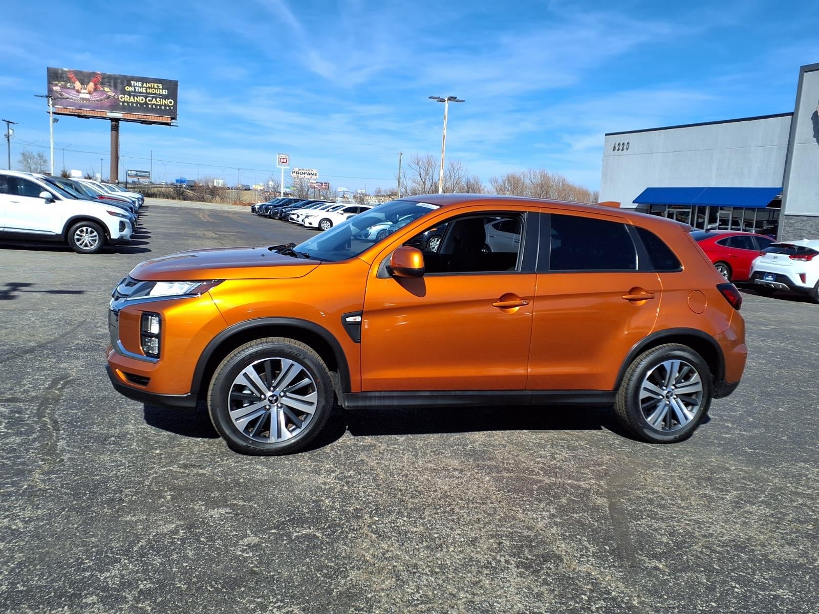 2023 Mitsubishi Outlander Sport ES