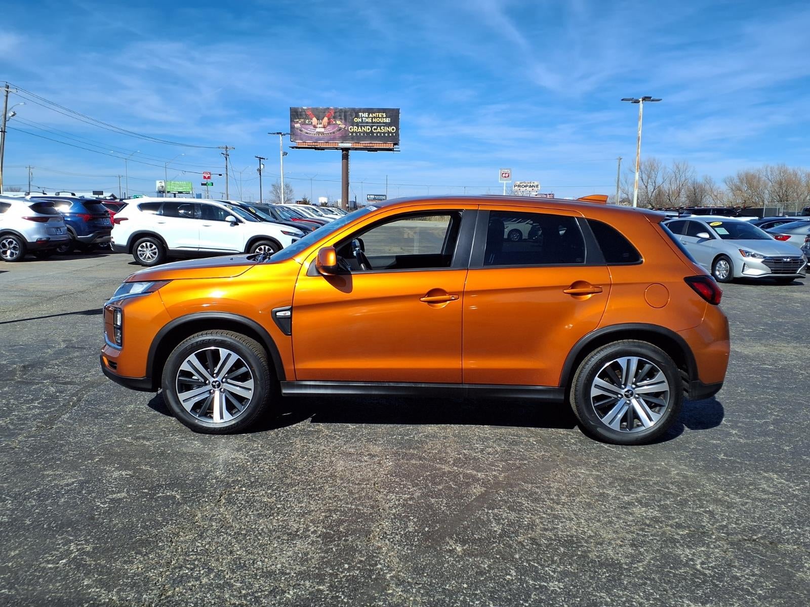 2023 Mitsubishi Outlander Sport ES