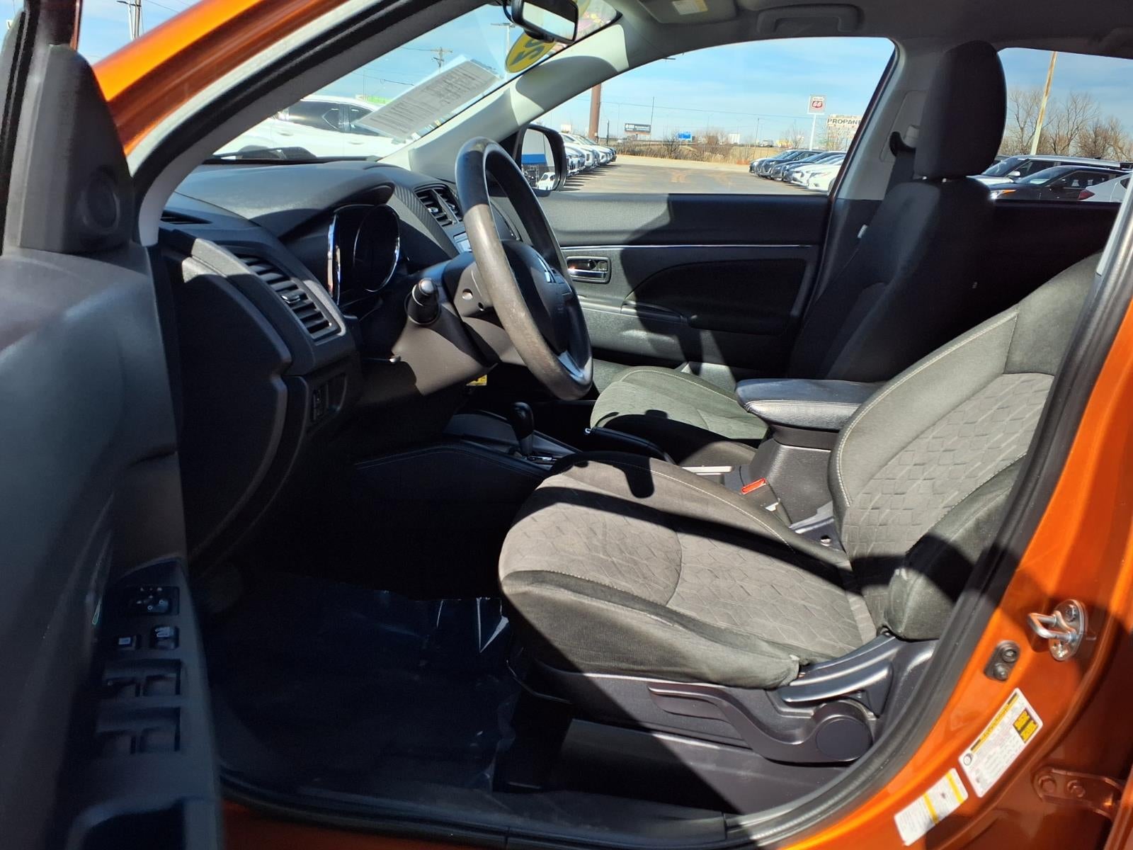 2023 Mitsubishi Outlander Sport ES