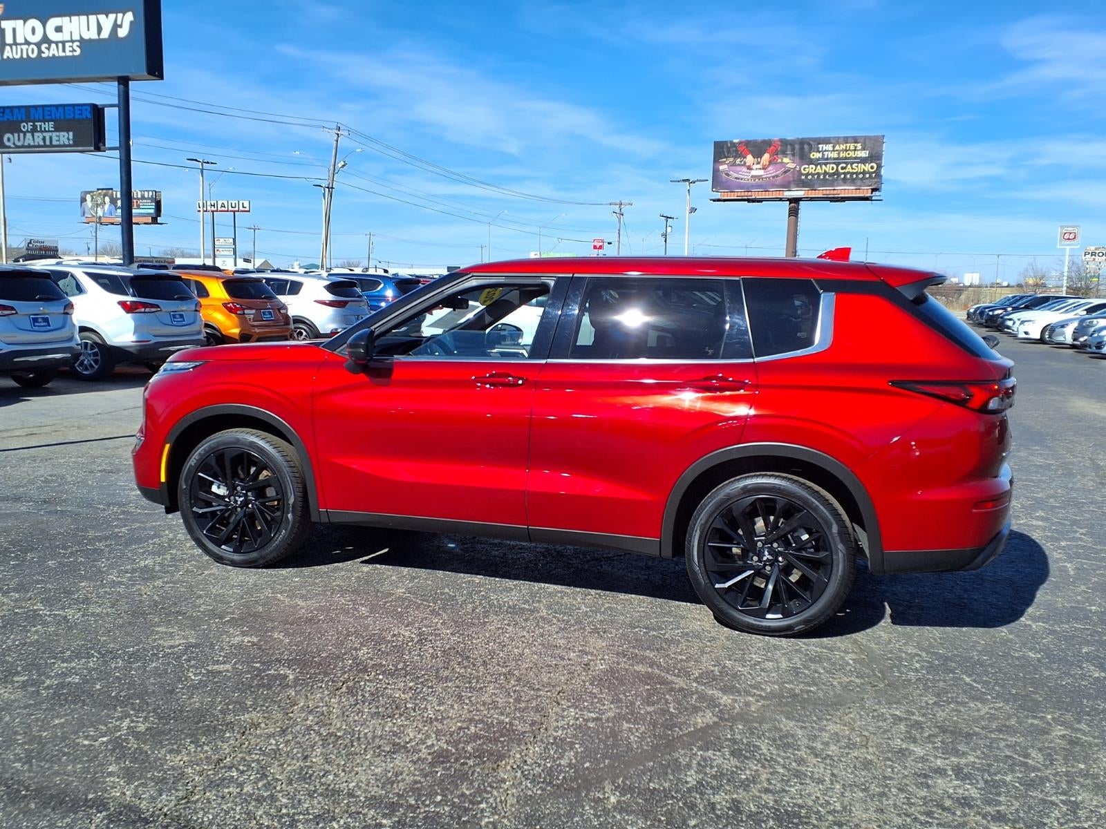 2024 Mitsubishi Outlander SE