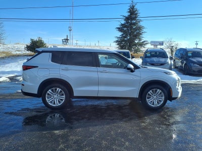 2023 Mitsubishi Outlander PHEV ES