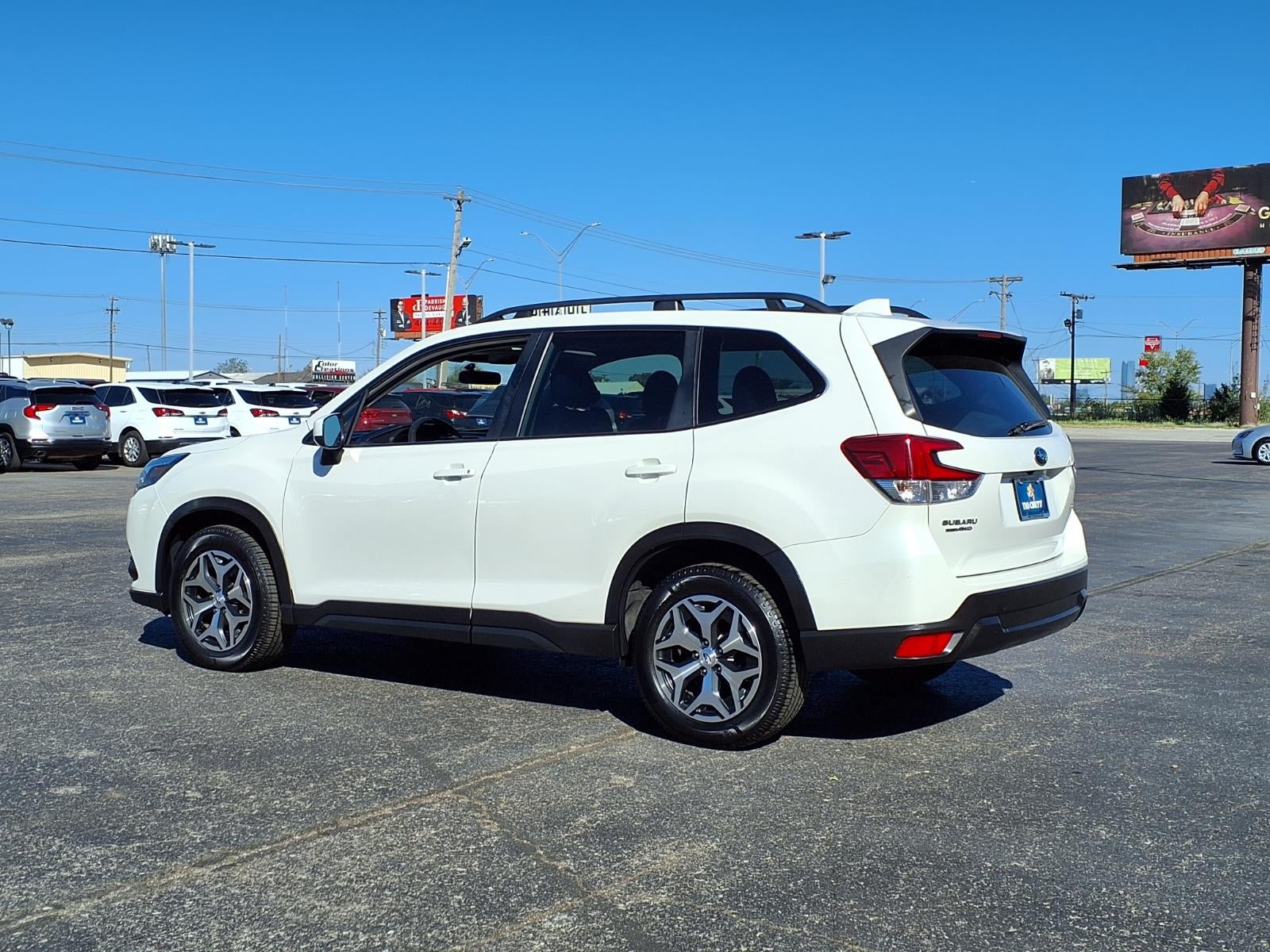 2023 Subaru Forester Premium