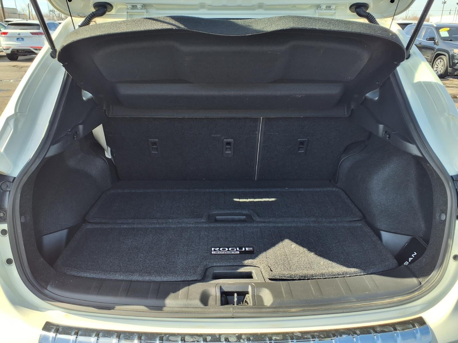 2022 Nissan Rogue Sport SV