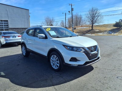 2022 Nissan Rogue Sport SV
