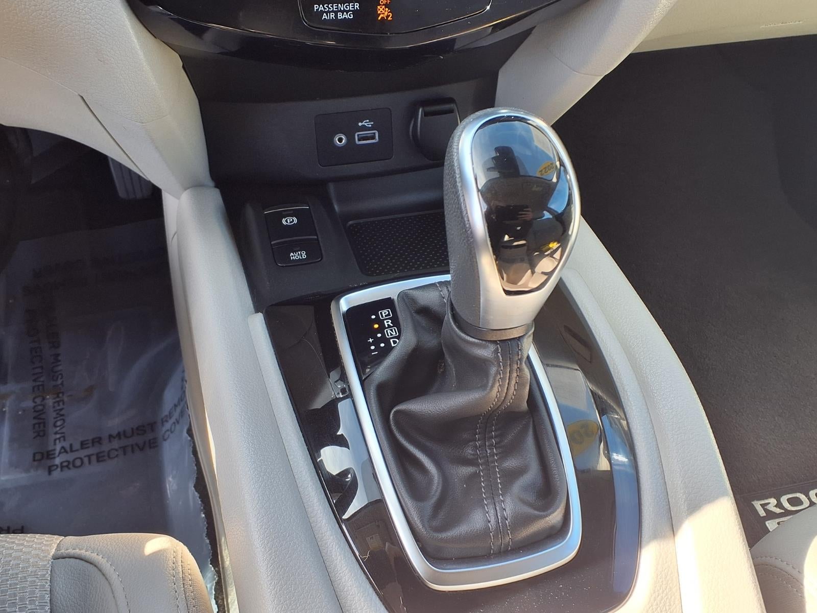 2022 Nissan Rogue Sport SV