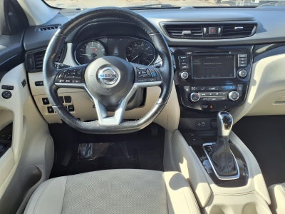 2022 Nissan Rogue Sport SV