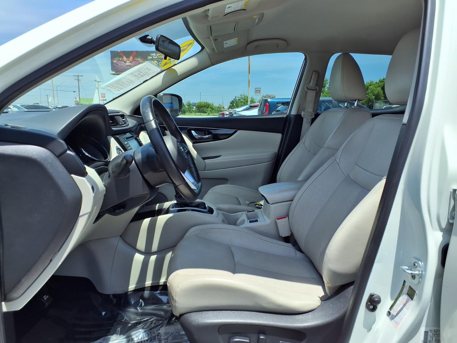 2017 Nissan Rogue Sport SL