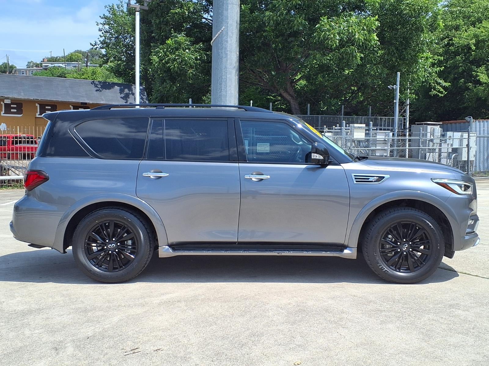2021 INFINITI QX80 Luxe
