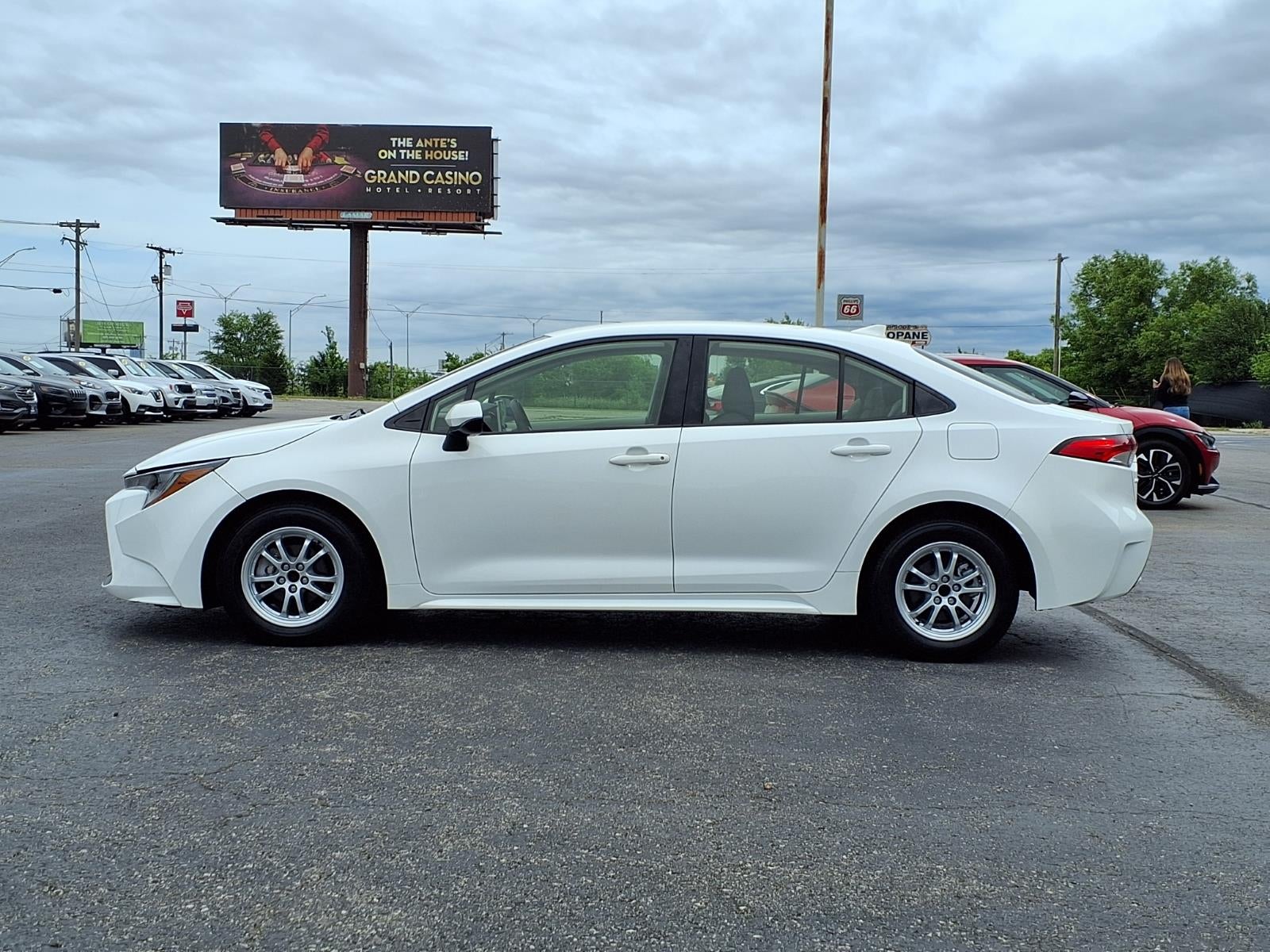 2020 Toyota Corolla Hybrid LE