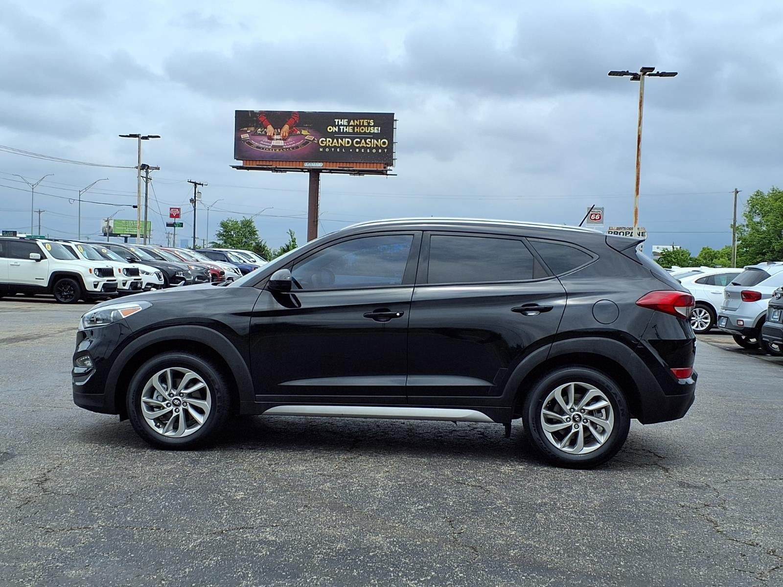 2017 Hyundai TUCSON SE