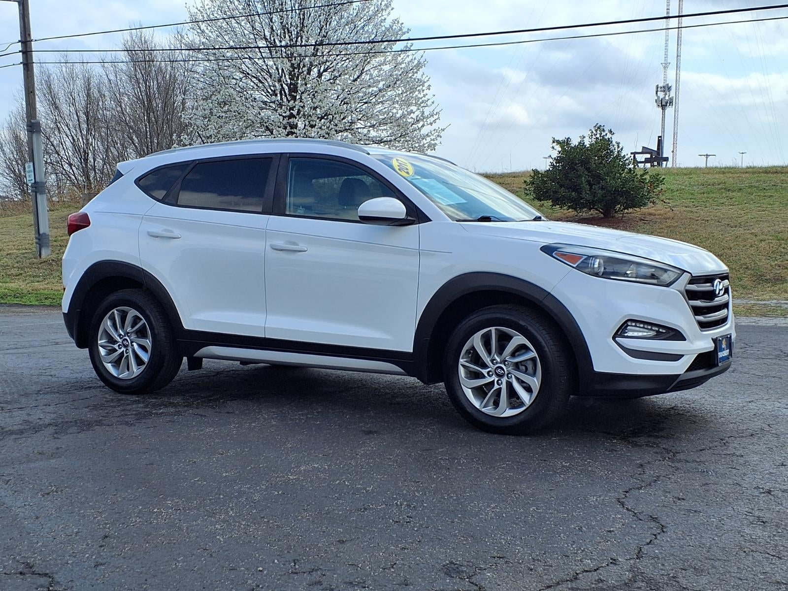 2017 Hyundai TUCSON SE