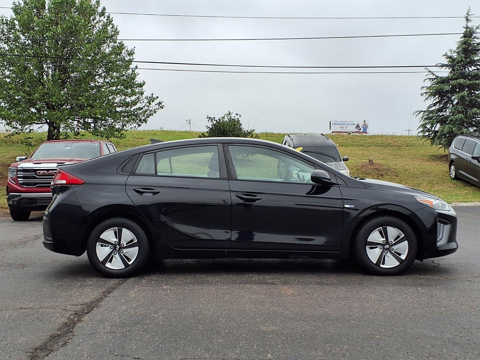 2020 Hyundai IONIQ Hybrid Blue