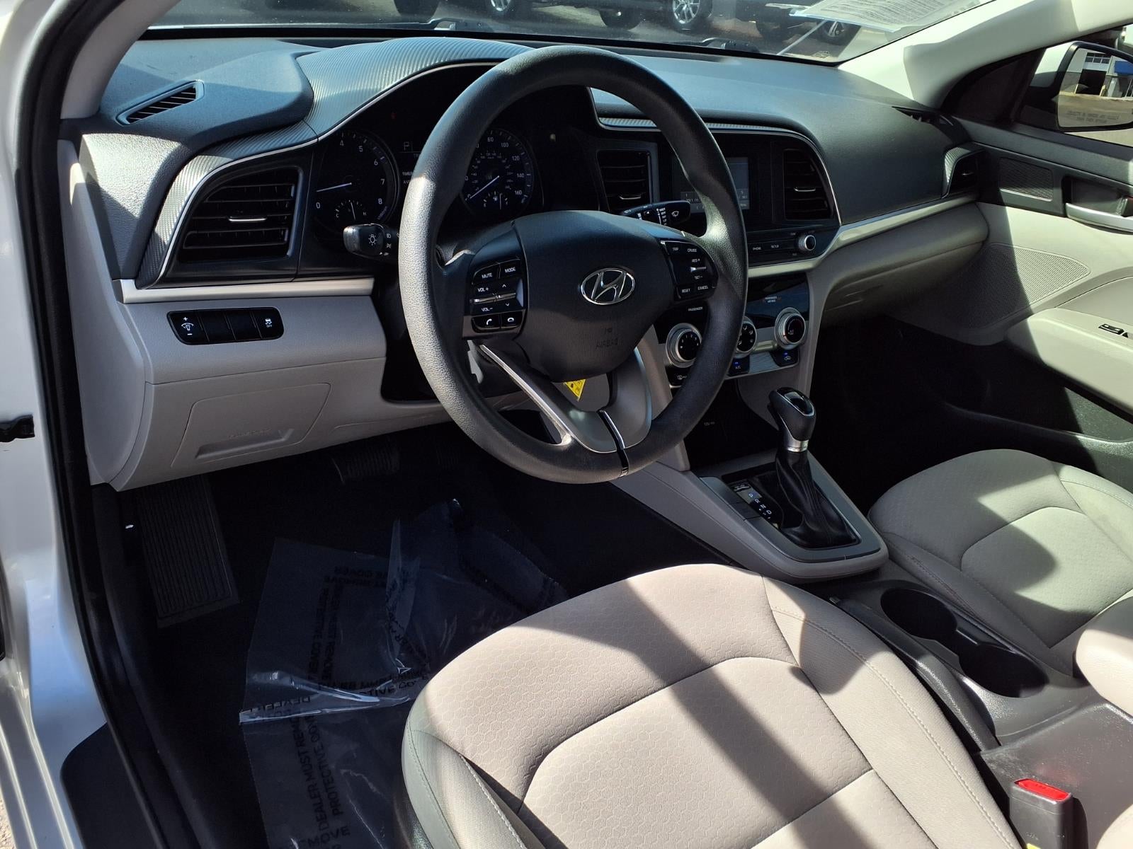 2019 Hyundai ELANTRA SE