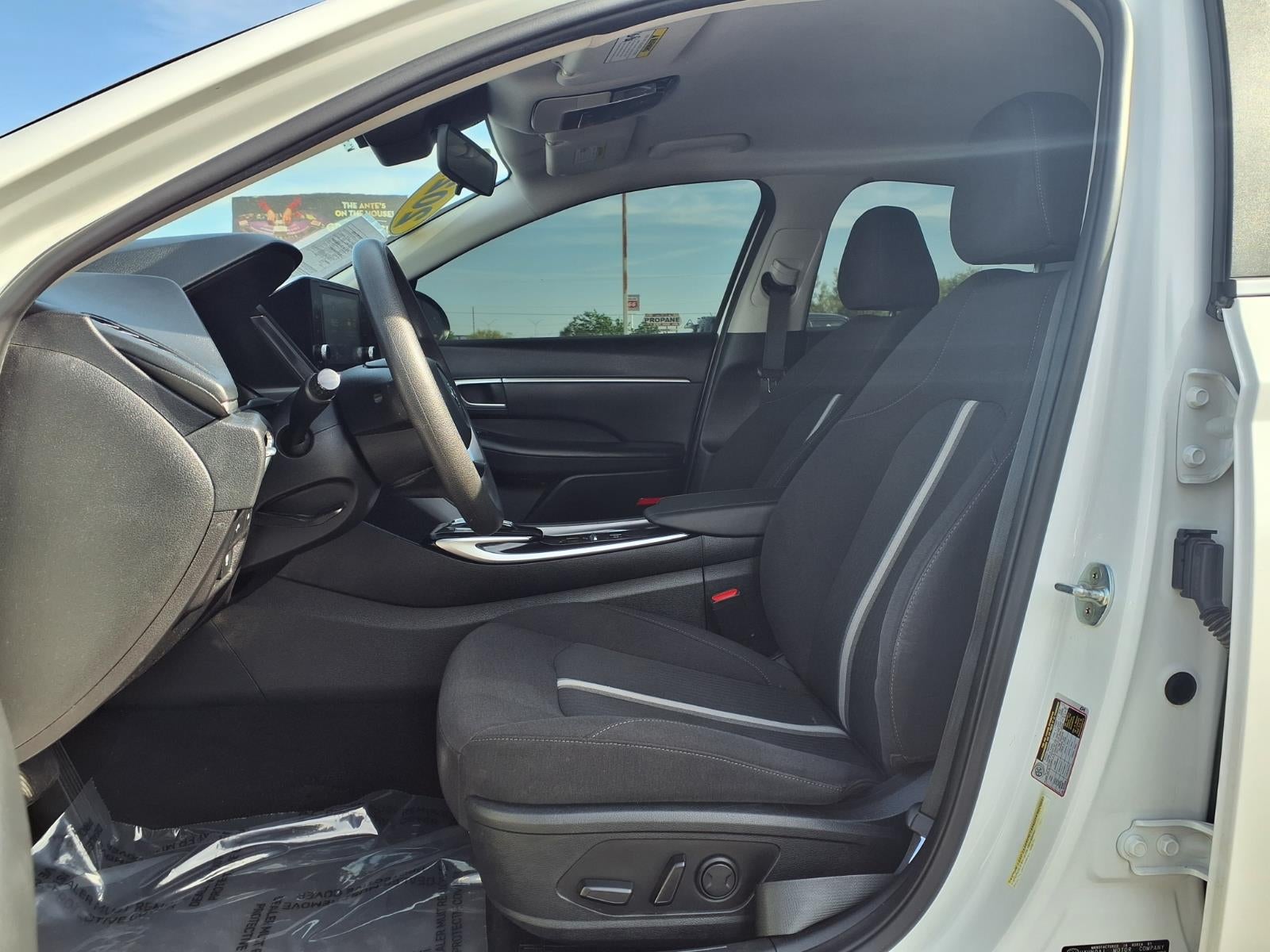 2022 Hyundai SONATA SEL