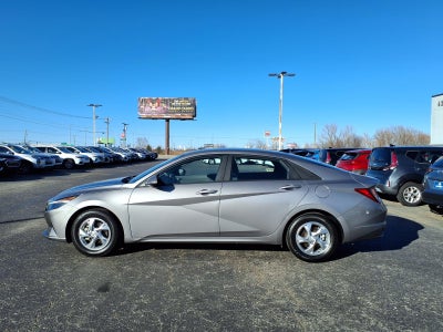 2023 Hyundai ELANTRA SE