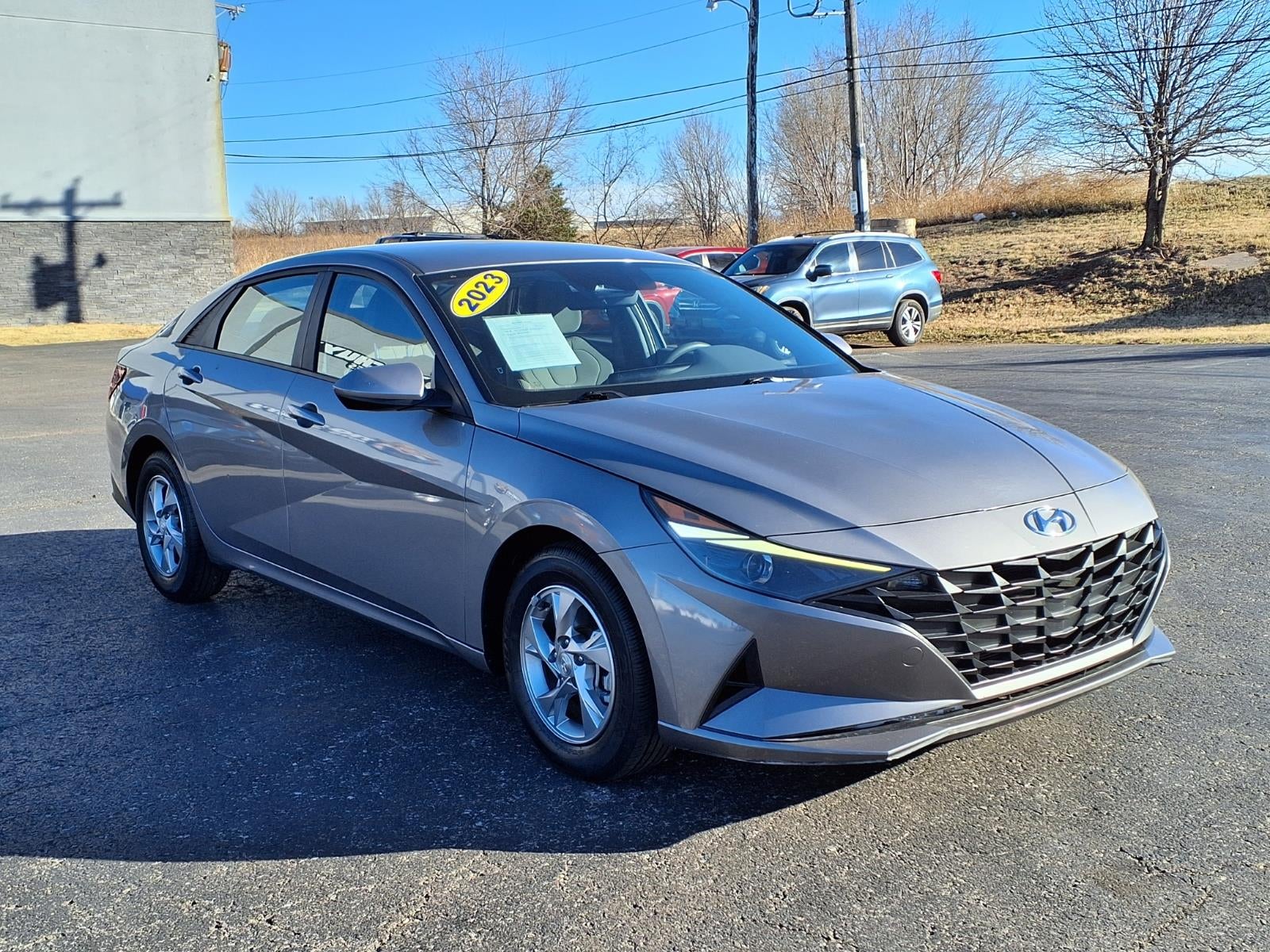 2023 Hyundai ELANTRA SE