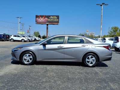 2023 Hyundai ELANTRA SE
