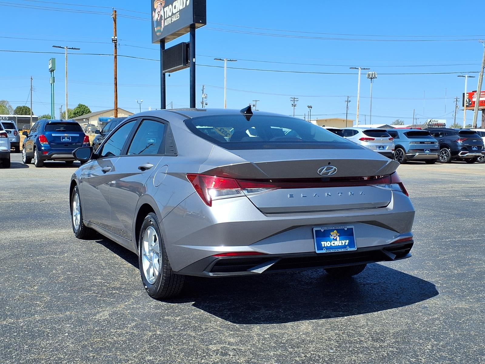 2023 Hyundai ELANTRA SE