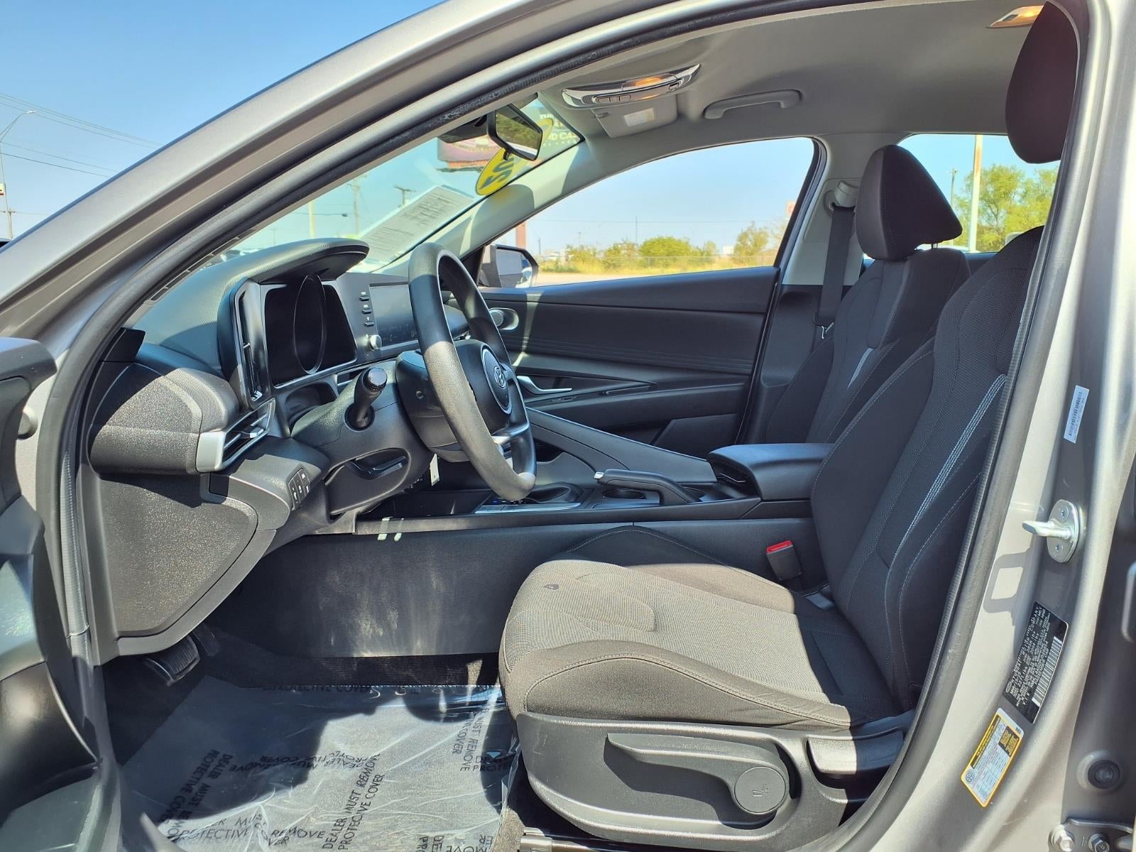 2023 Hyundai ELANTRA SE
