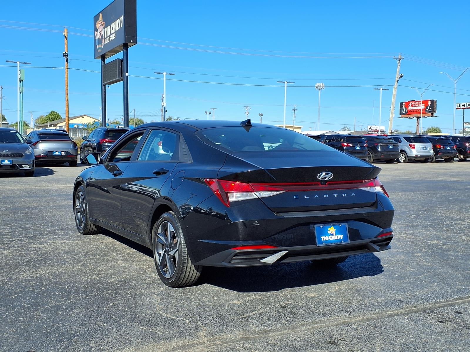 2023 Hyundai ELANTRA SEL