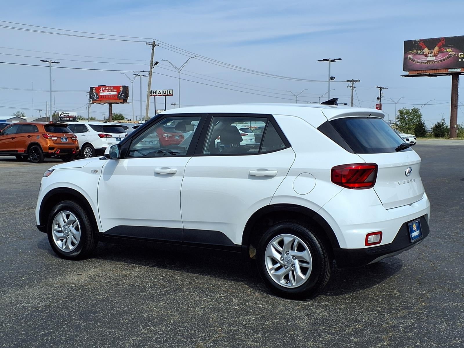 2021 Hyundai VENUE SE