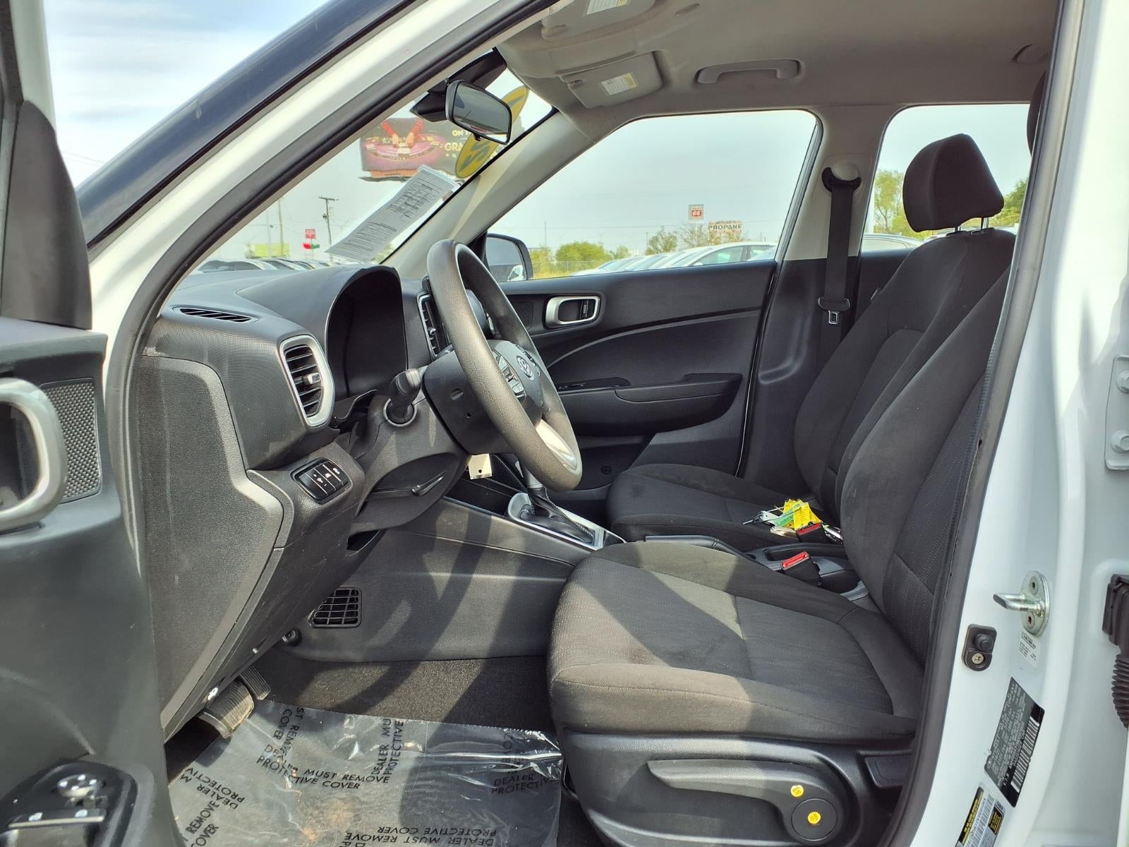 2021 Hyundai VENUE SE