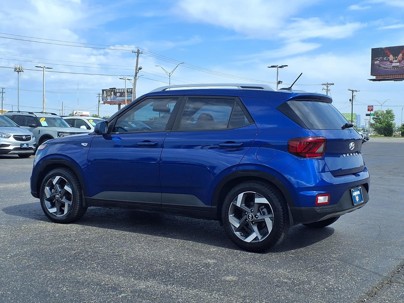 2023 Hyundai VENUE Limited