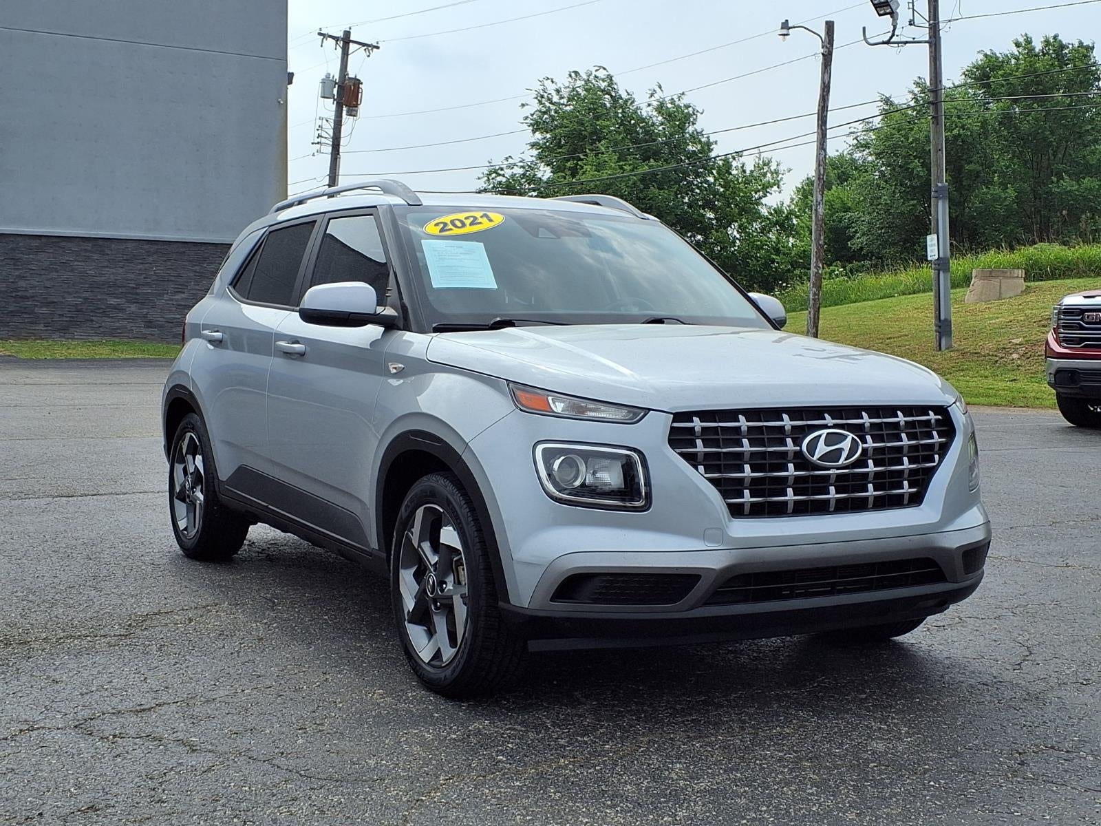 2021 Hyundai VENUE SEL