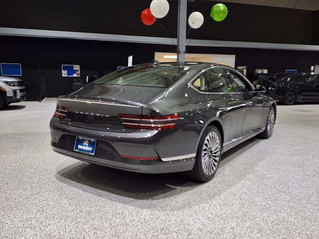 2023 Genesis Electrified G80 Base