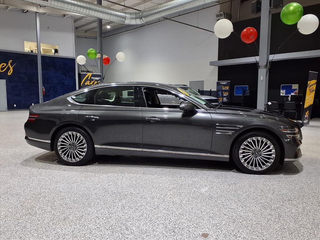 2023 Genesis Electrified G80 Base