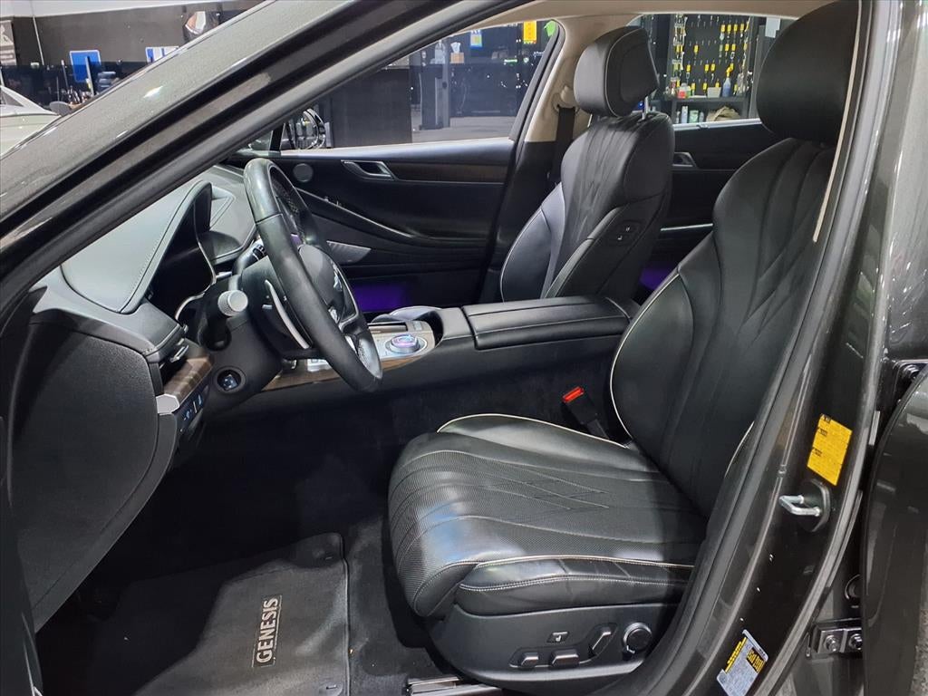 2023 Genesis Electrified G80 Base