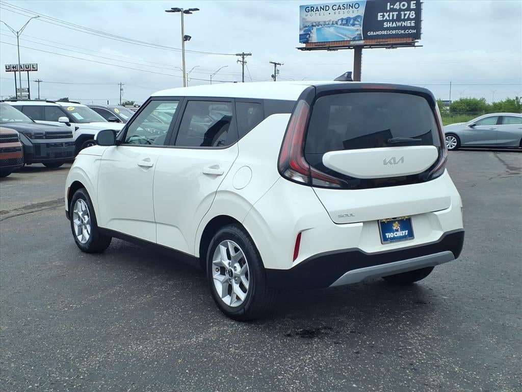 2023 Kia Soul LX