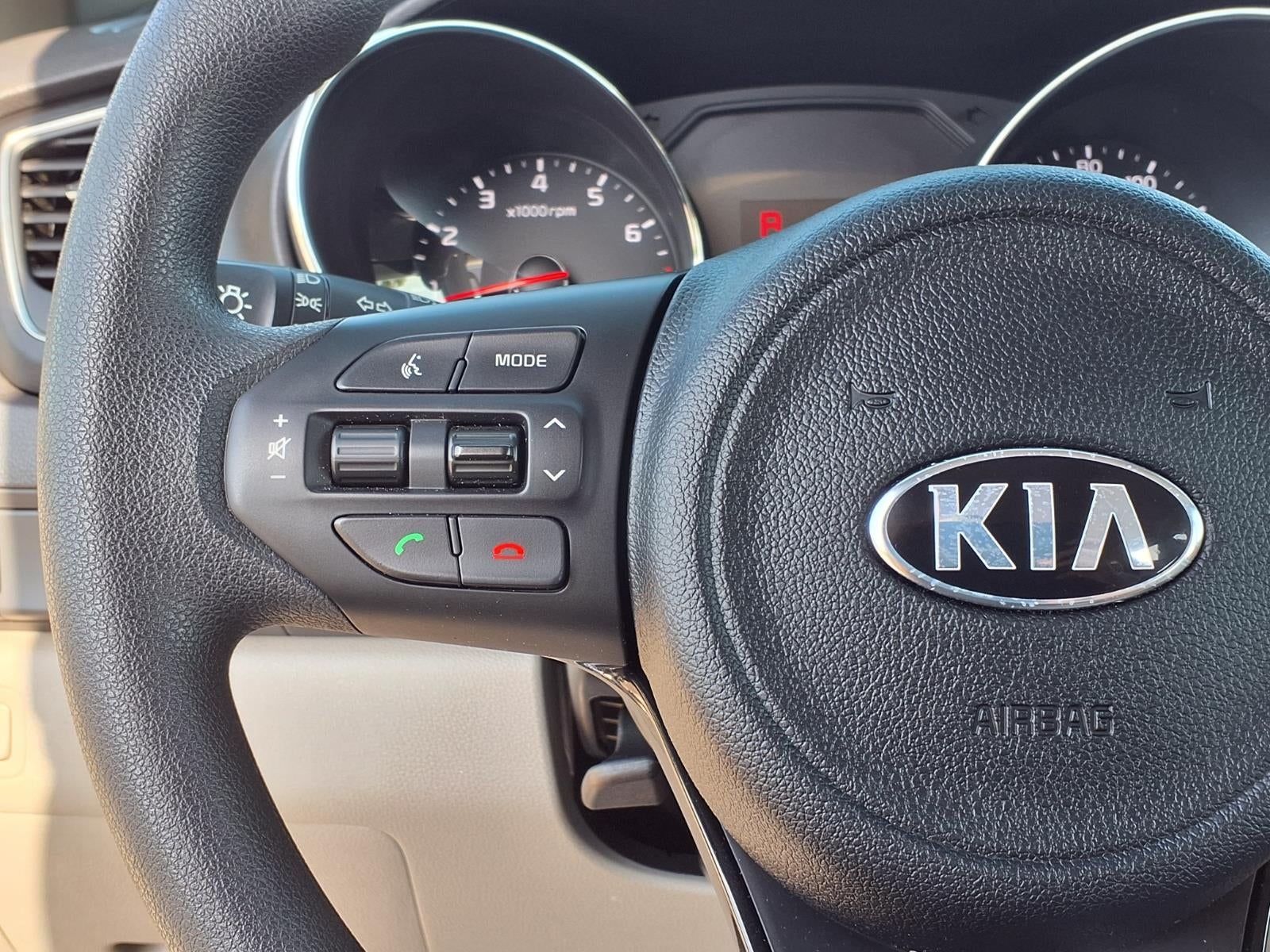 2018 Kia Sedona L