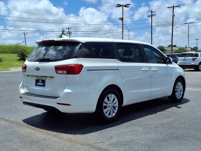 2018 Kia Sedona L
