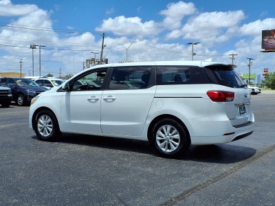 2018 Kia Sedona L