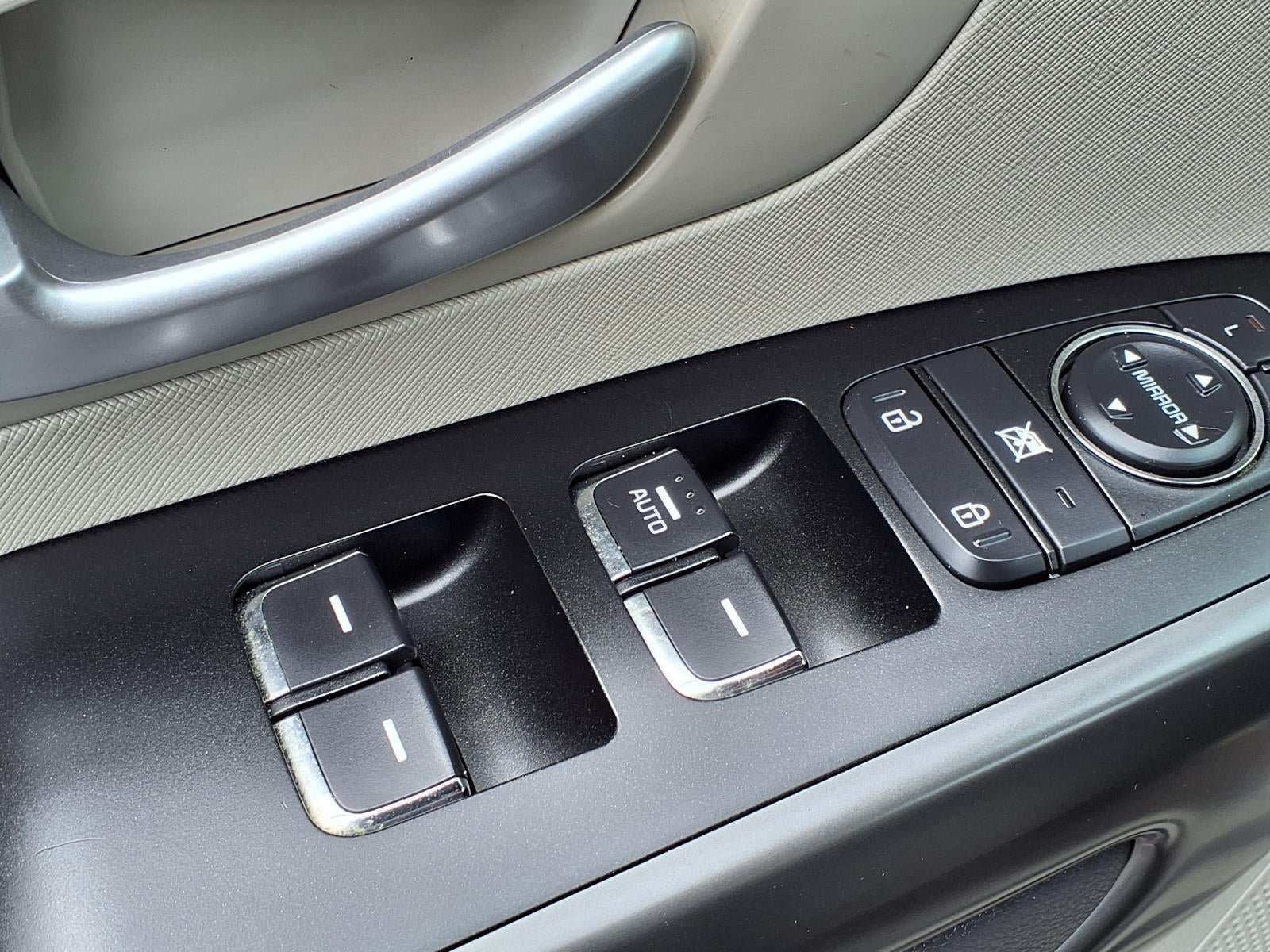 2018 Kia Sedona L