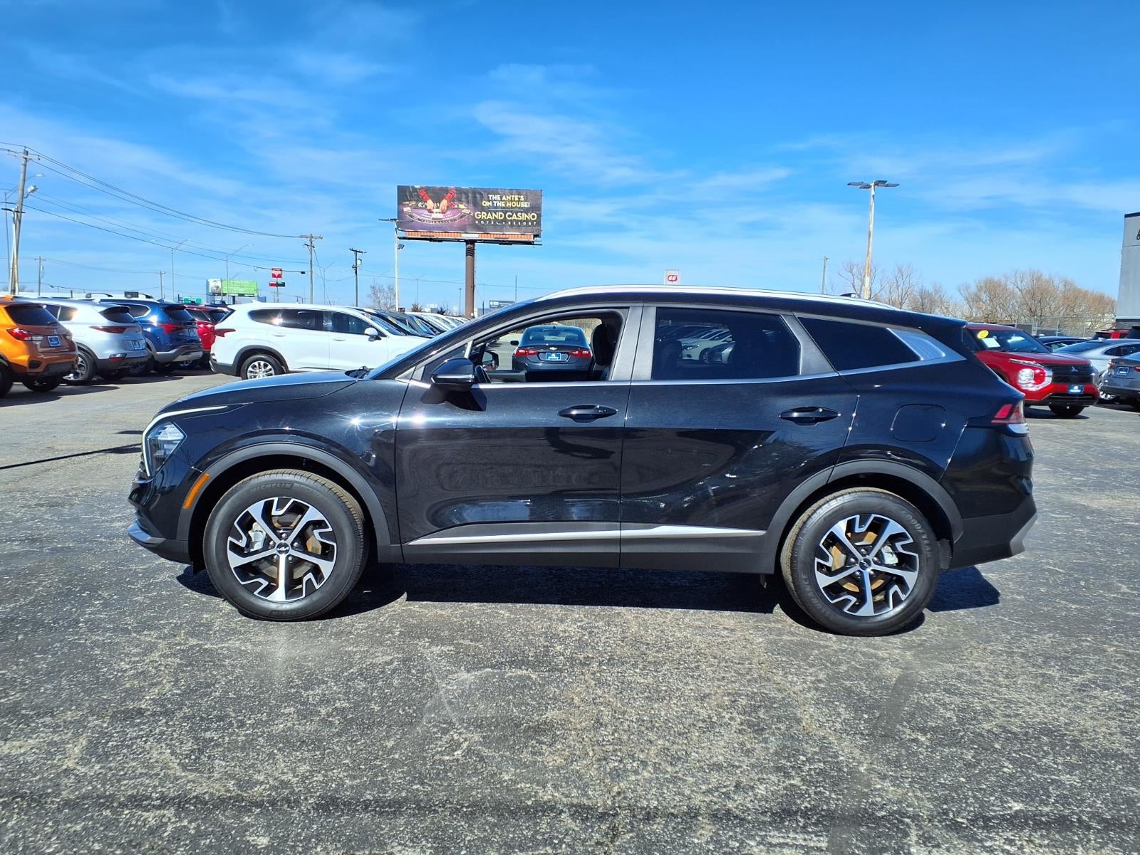 2023 Kia Sportage Hybrid EX