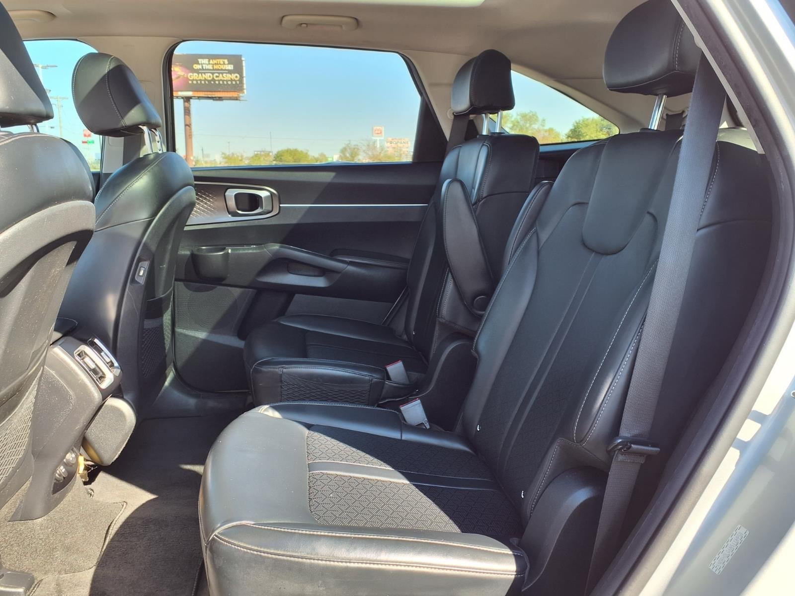 2022 Kia Sorento Hybrid EX