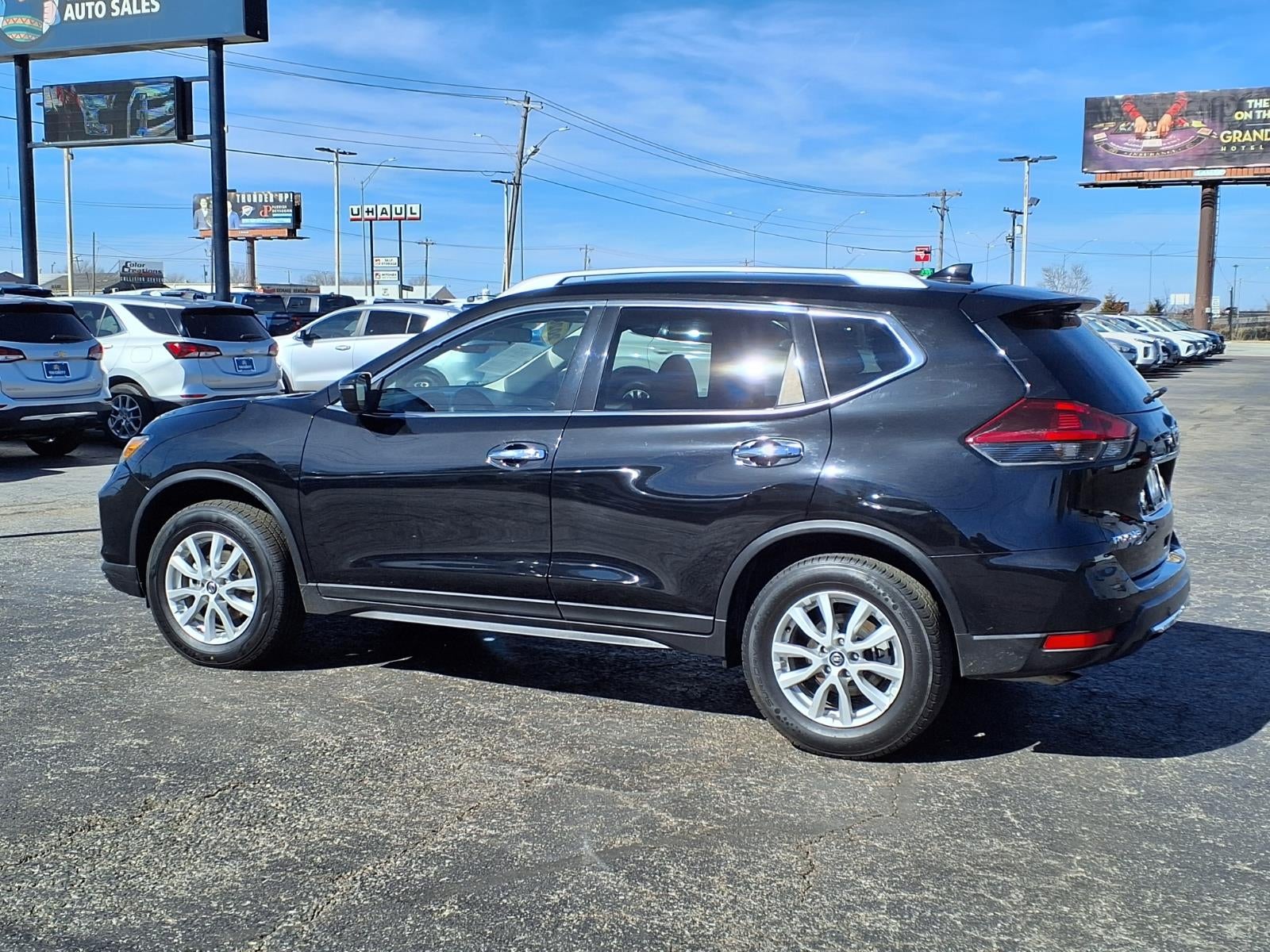 2020 Nissan Rogue SV