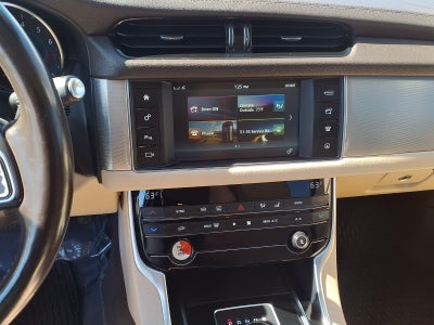 2018 Jaguar XF 25t Premium