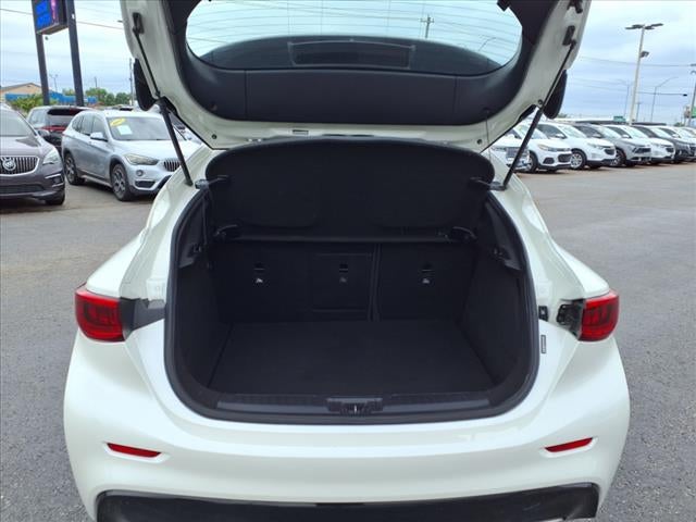 2018 INFINITI QX30 Base