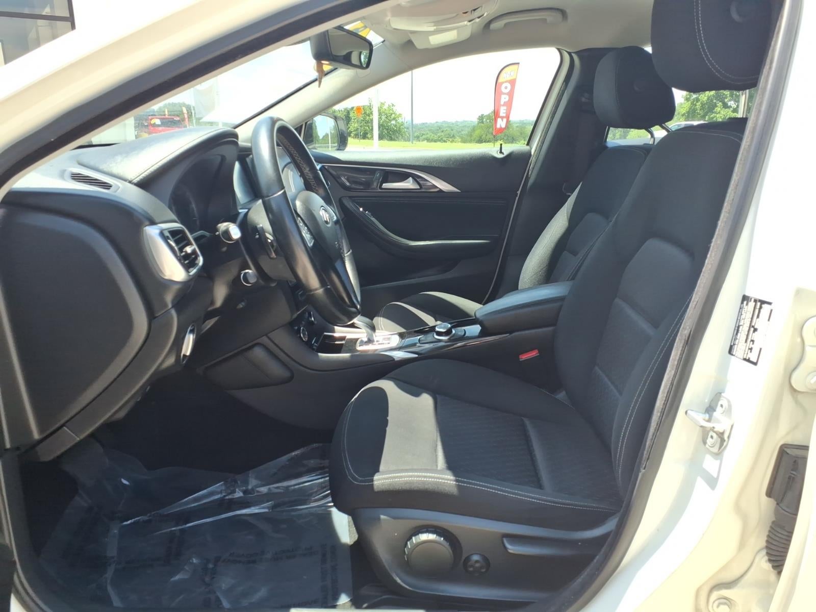 2018 INFINITI QX30 Base