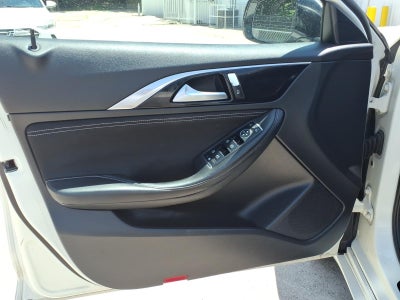 2018 INFINITI QX30 Base