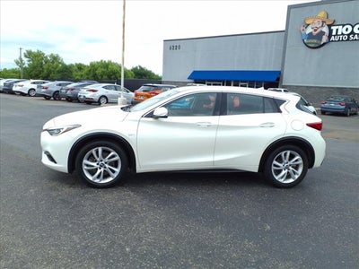 2018 INFINITI QX30 Base