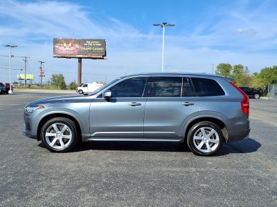 2020 Volvo XC90 T6 Momentum 6-Passenger