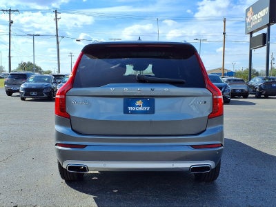 2020 Volvo XC90 T6 Momentum 6-Passenger