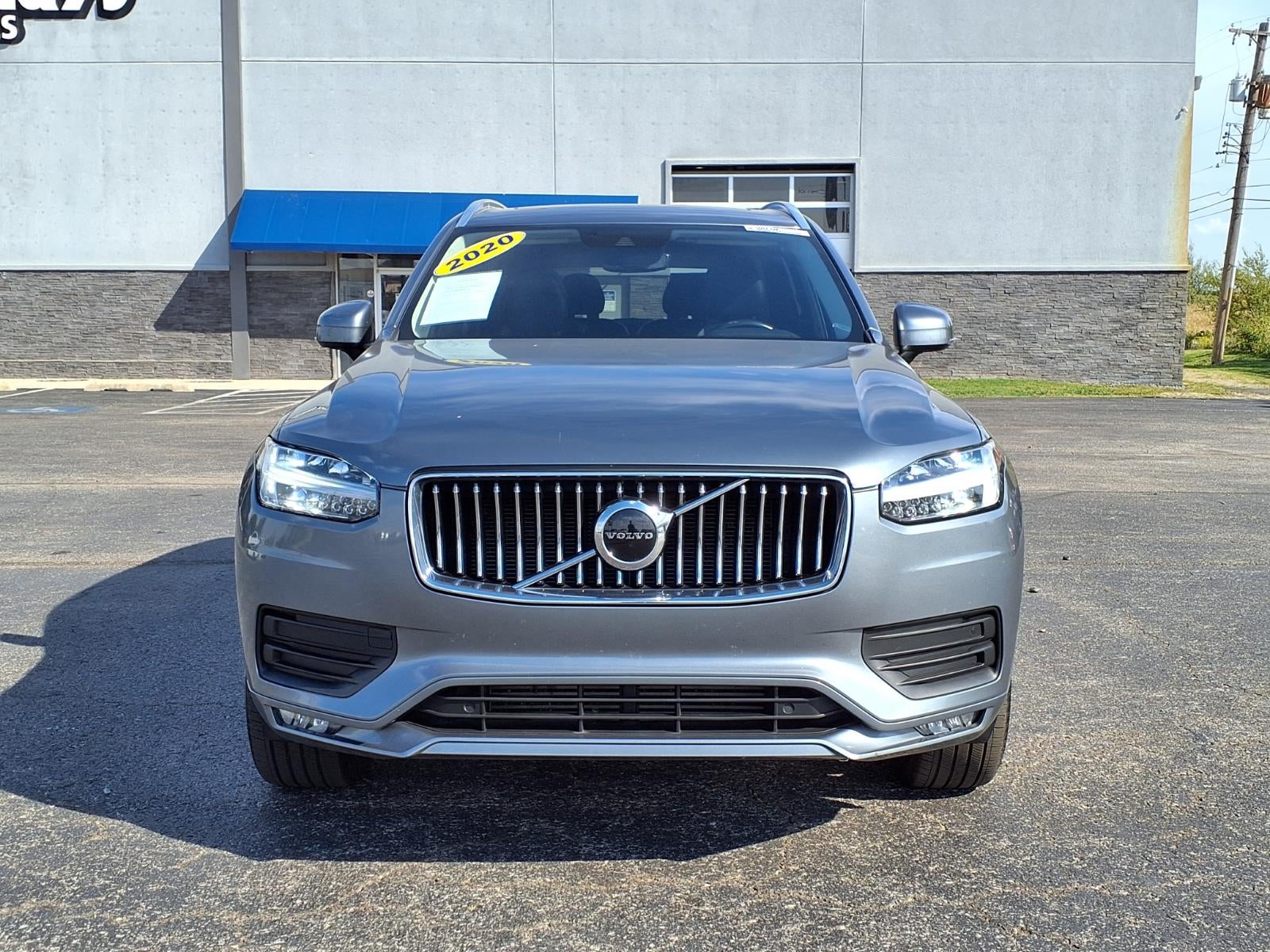 2020 Volvo XC90 T6 Momentum 6-Passenger