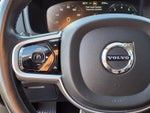 2020 Volvo XC90 T6 Momentum 6-Passenger